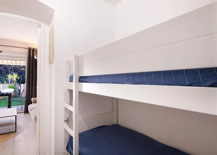 Studio-cabine Climatise -4 Pers- Proche De La Appartement *